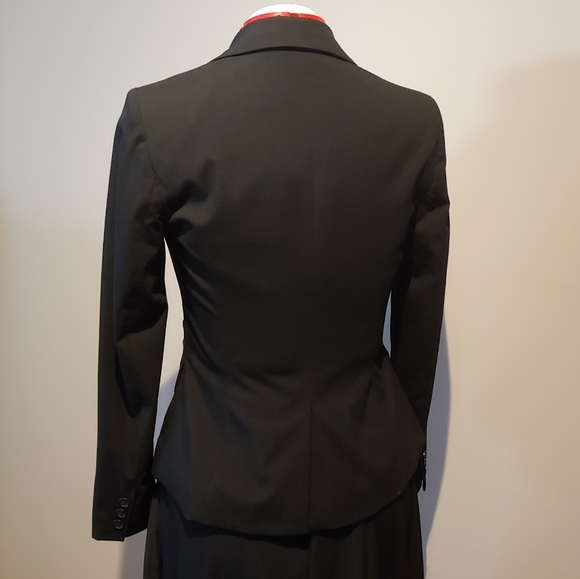 Banana Republic Classic Black Blazer/Suit Jacket - Picture 2 of 5